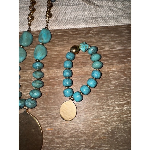 Chico's Turquoise Necklace Bracelet Set Gold Tone Pendant Boho Jewelry - Picture 4 of 8